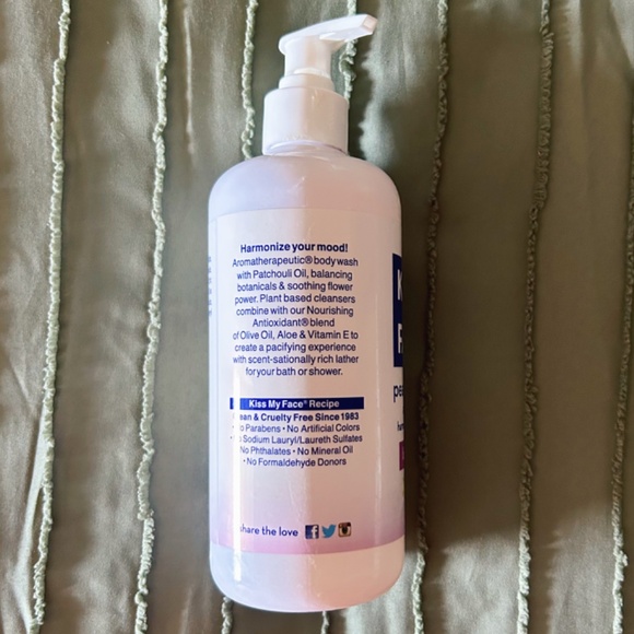 Kiss My Face Soap and Shaving Cream Bundle - New! - Picture 5 of 5